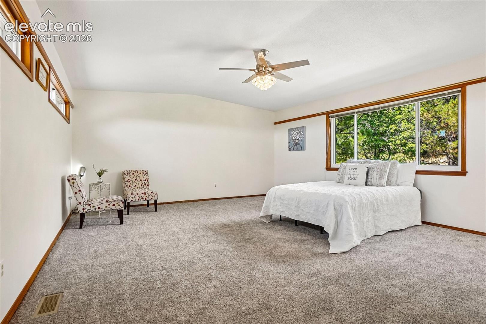 5368 W Cliff Point Circle