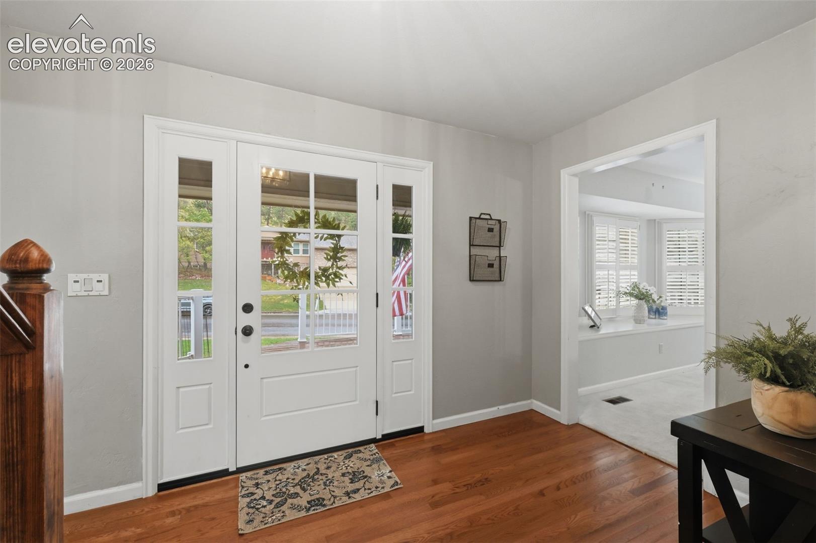 6914 Oak Valley Drive