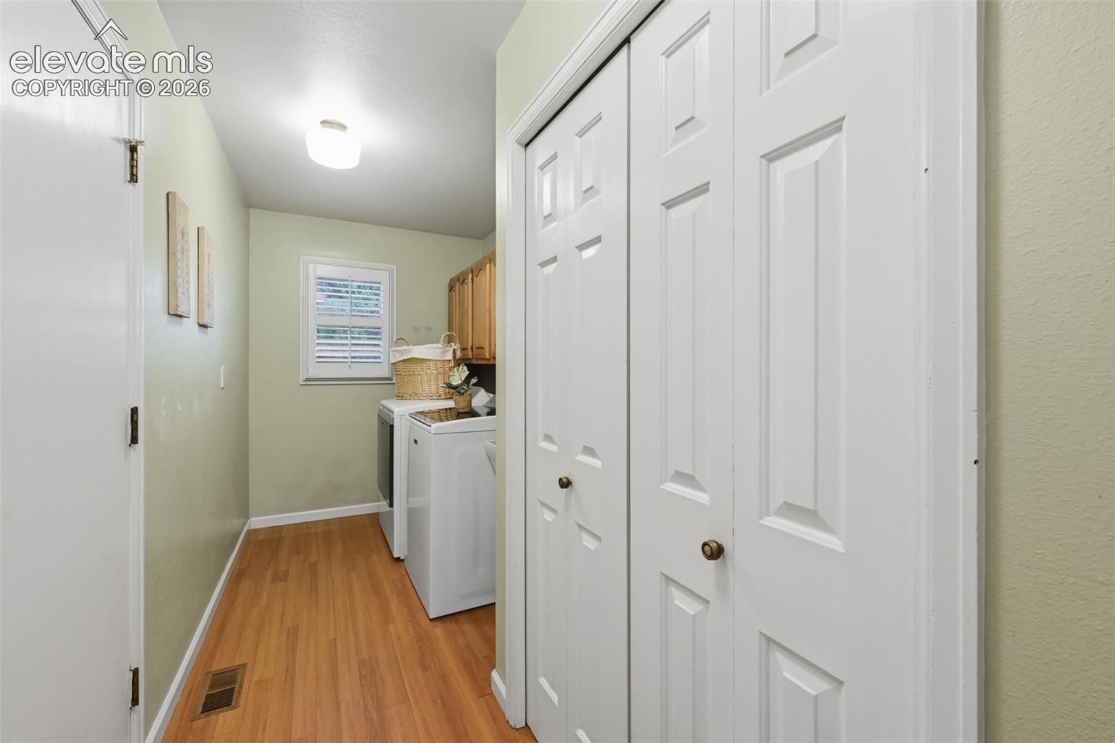 6914 Oak Valley Drive