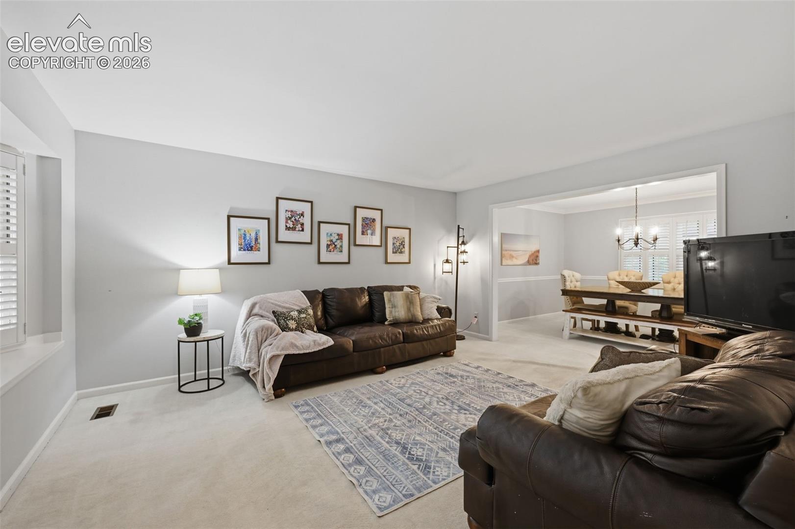 6914 Oak Valley Drive