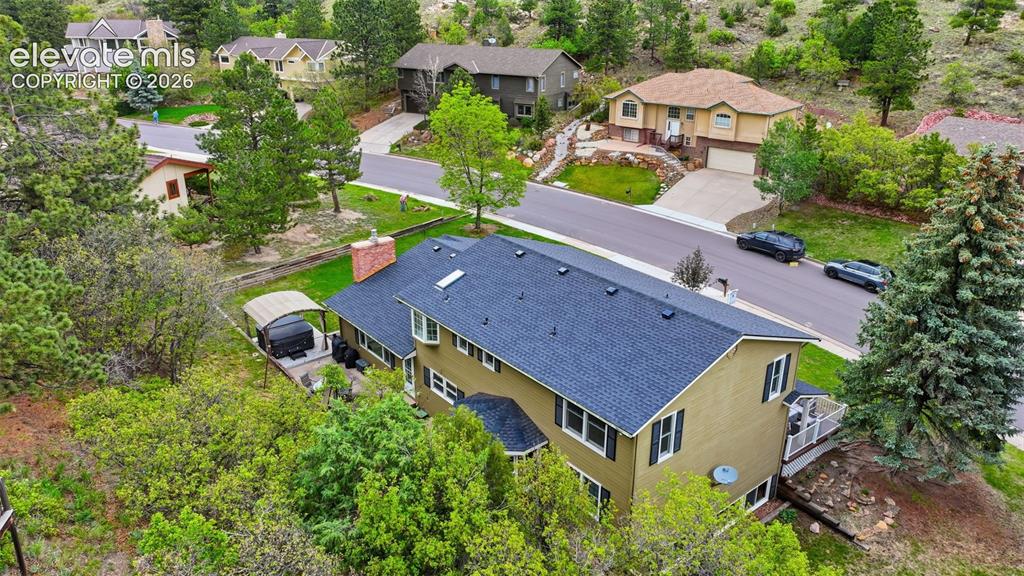 6914 Oak Valley Drive
