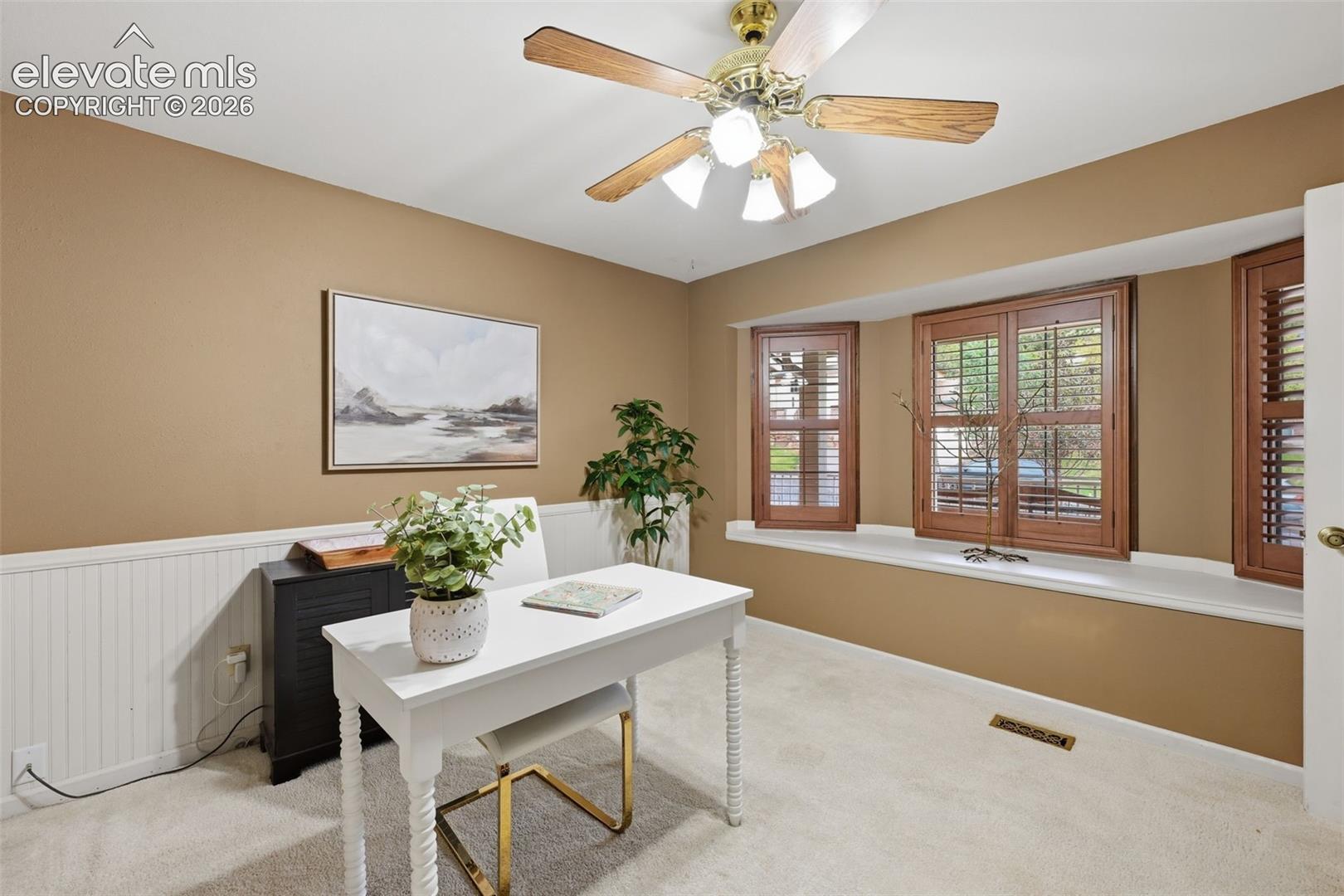 6914 Oak Valley Drive