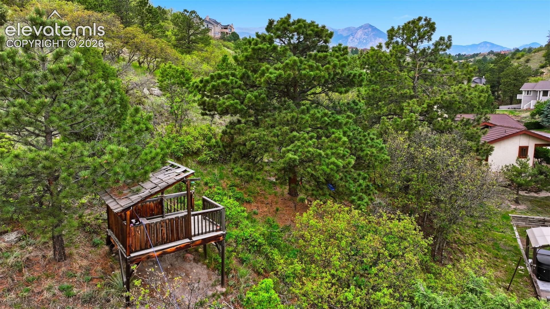 6914 Oak Valley Drive