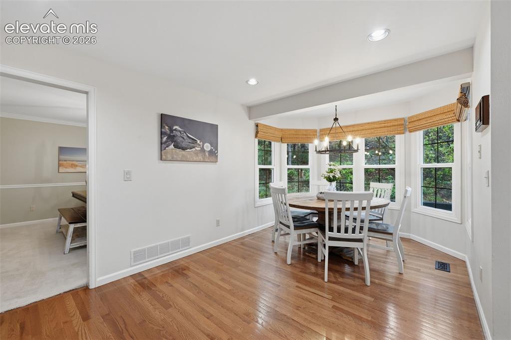 6914 Oak Valley Drive