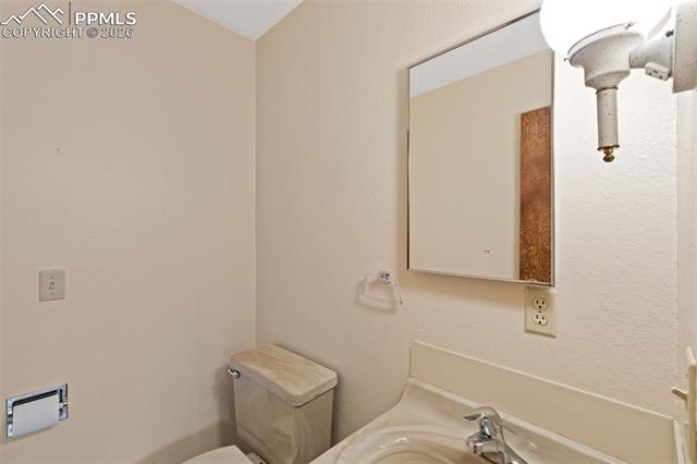 4930 Sunbird Cliffs Drive