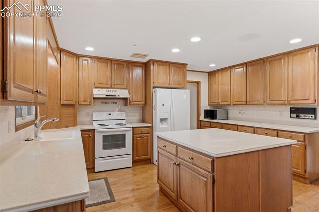 4930 Sunbird Cliffs Drive