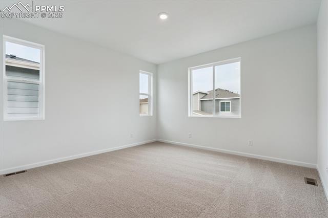 2489 Vanhoutte View