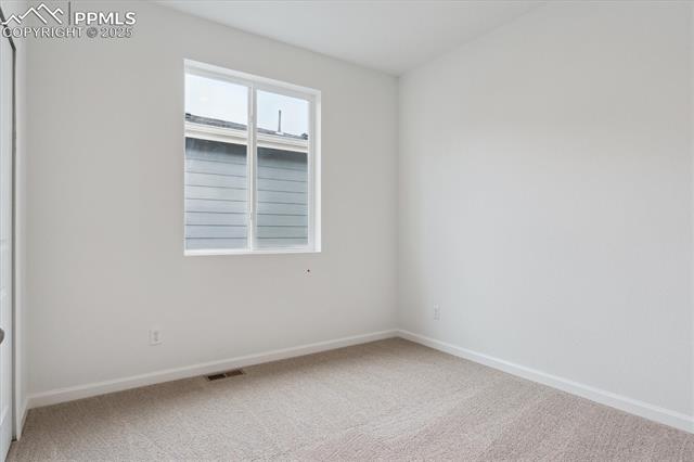 2489 Vanhoutte View