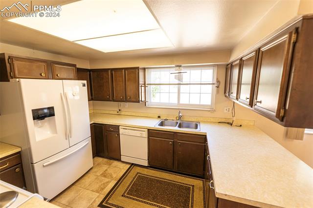 7035 Goldsmith Court