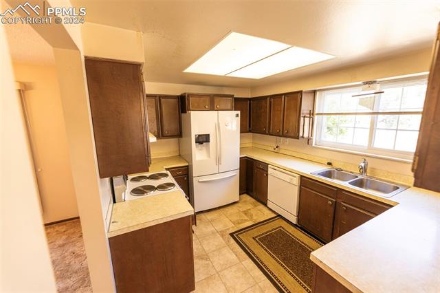 7035 Goldsmith Court