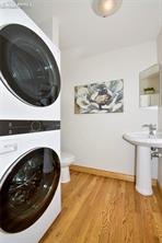 870 Point Of The Pines Drive