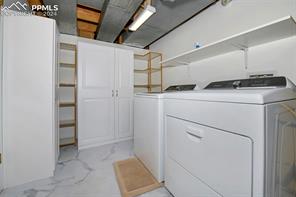 870 Point Of The Pines Drive