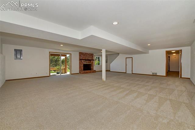 870 Point Of The Pines Drive