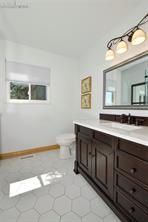 870 Point Of The Pines Drive