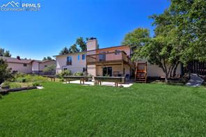 870 Point Of The Pines Drive