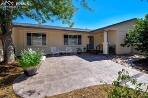 870 Point Of The Pines Drive