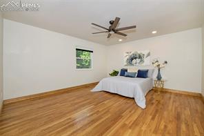 870 Point Of The Pines Drive