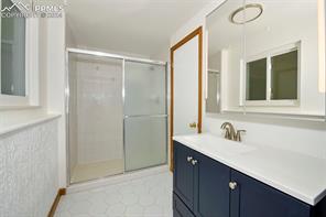 870 Point Of The Pines Drive