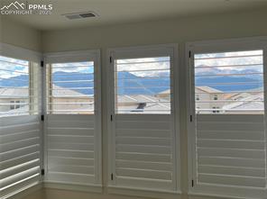 3425 Crest Hollow View