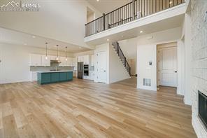 3425 Crest Hollow View