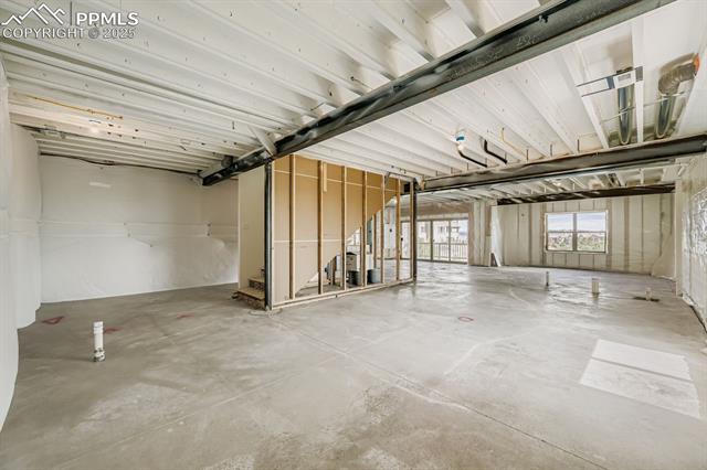 3425 Crest Hollow View