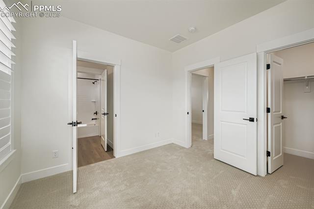 3425 Crest Hollow View