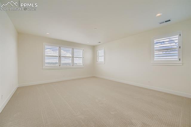 3425 Crest Hollow View