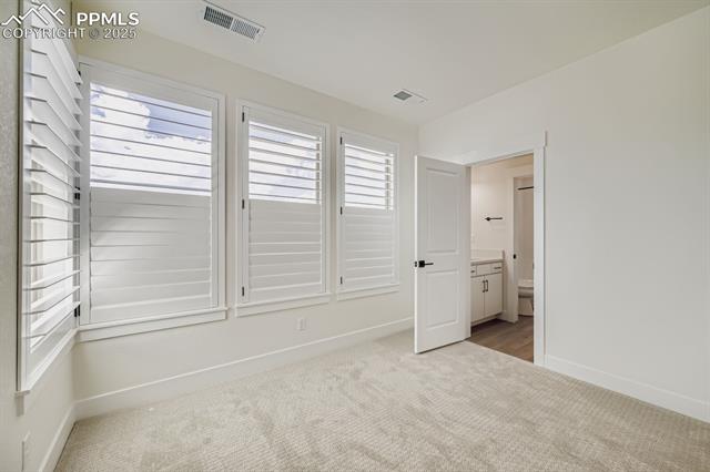 3425 Crest Hollow View