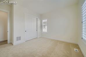 3425 Crest Hollow View