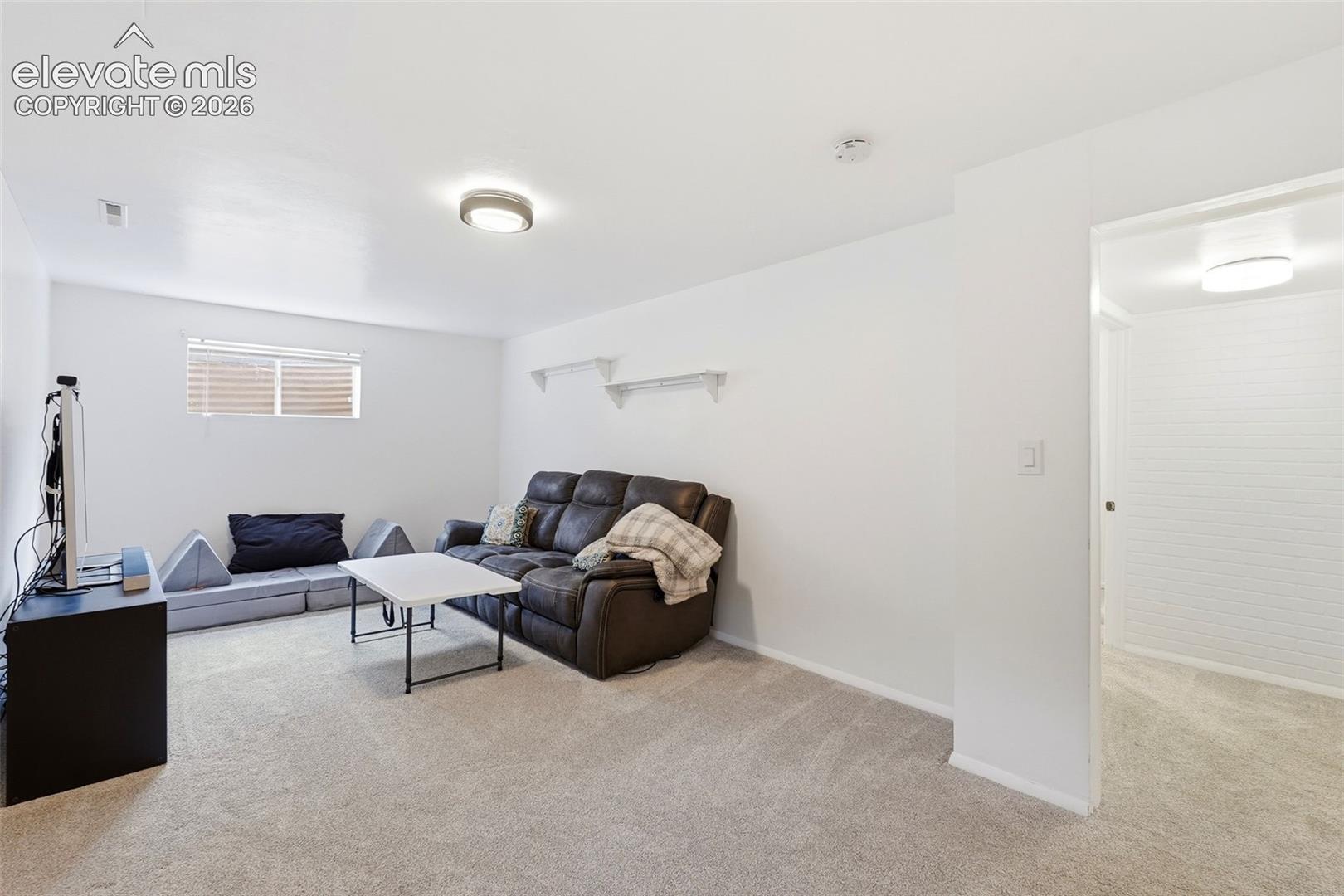 2718 Penacho Circle