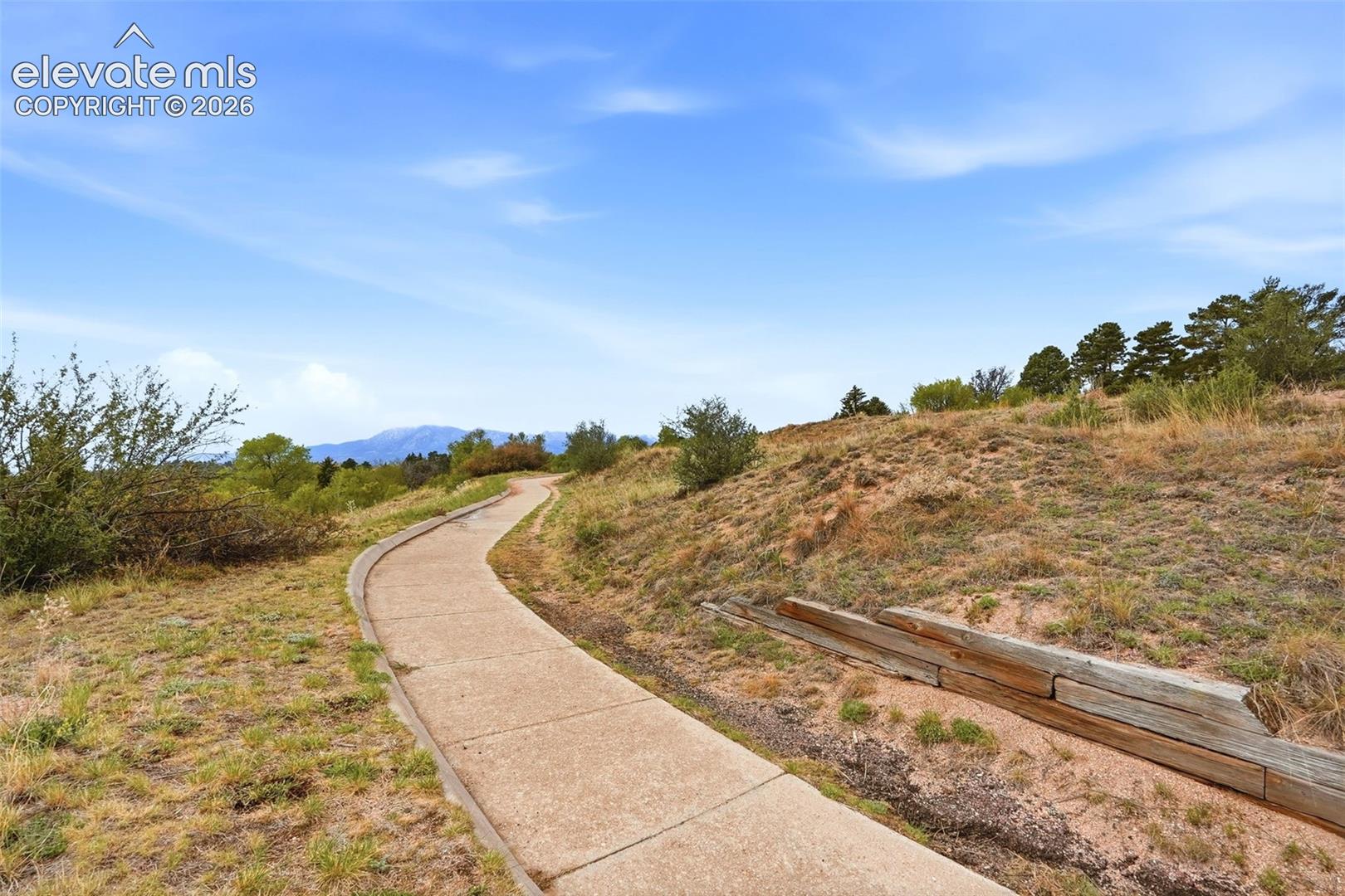 2718 Penacho Circle