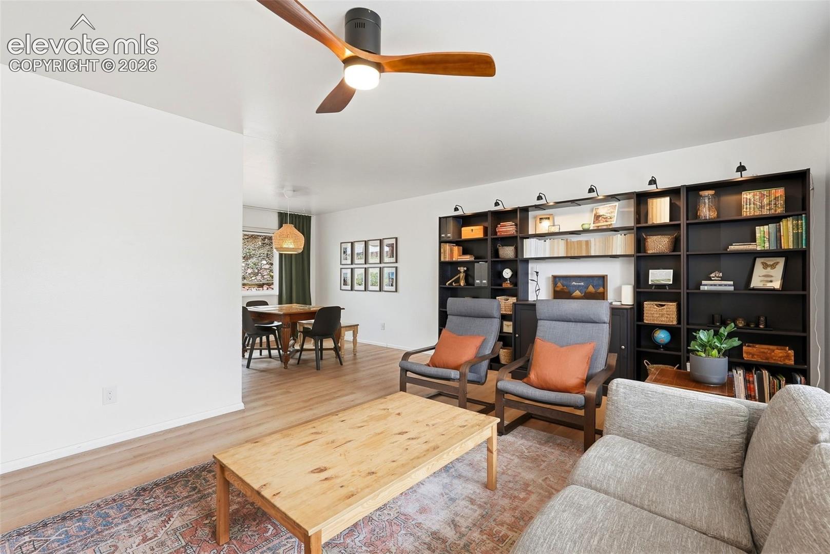 2718 Penacho Circle