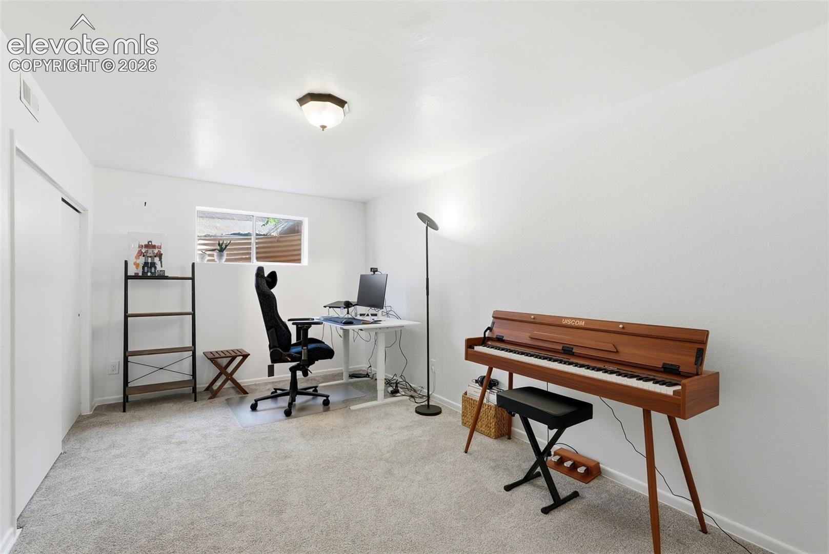 2718 Penacho Circle