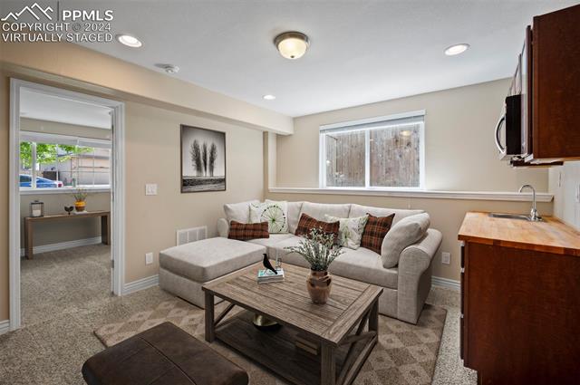 10460 Deer Meadow Circle