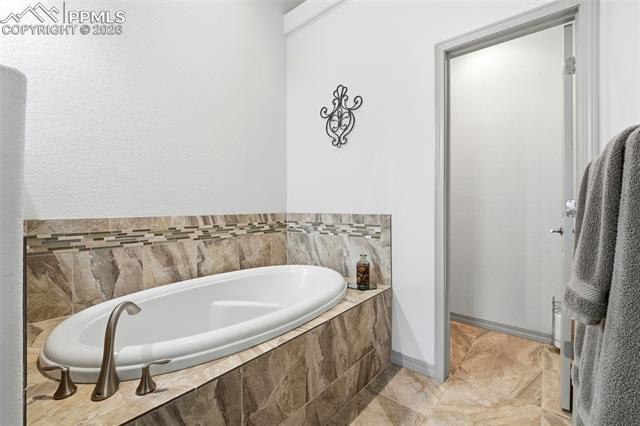 13910 Paradise Villas Grove