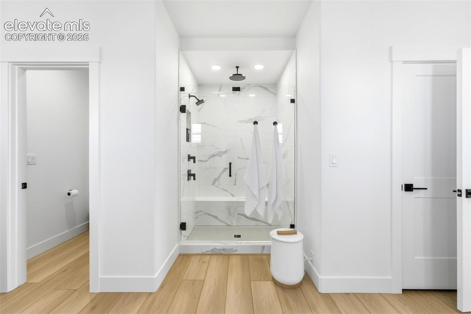 3414 Crest Hollow View
