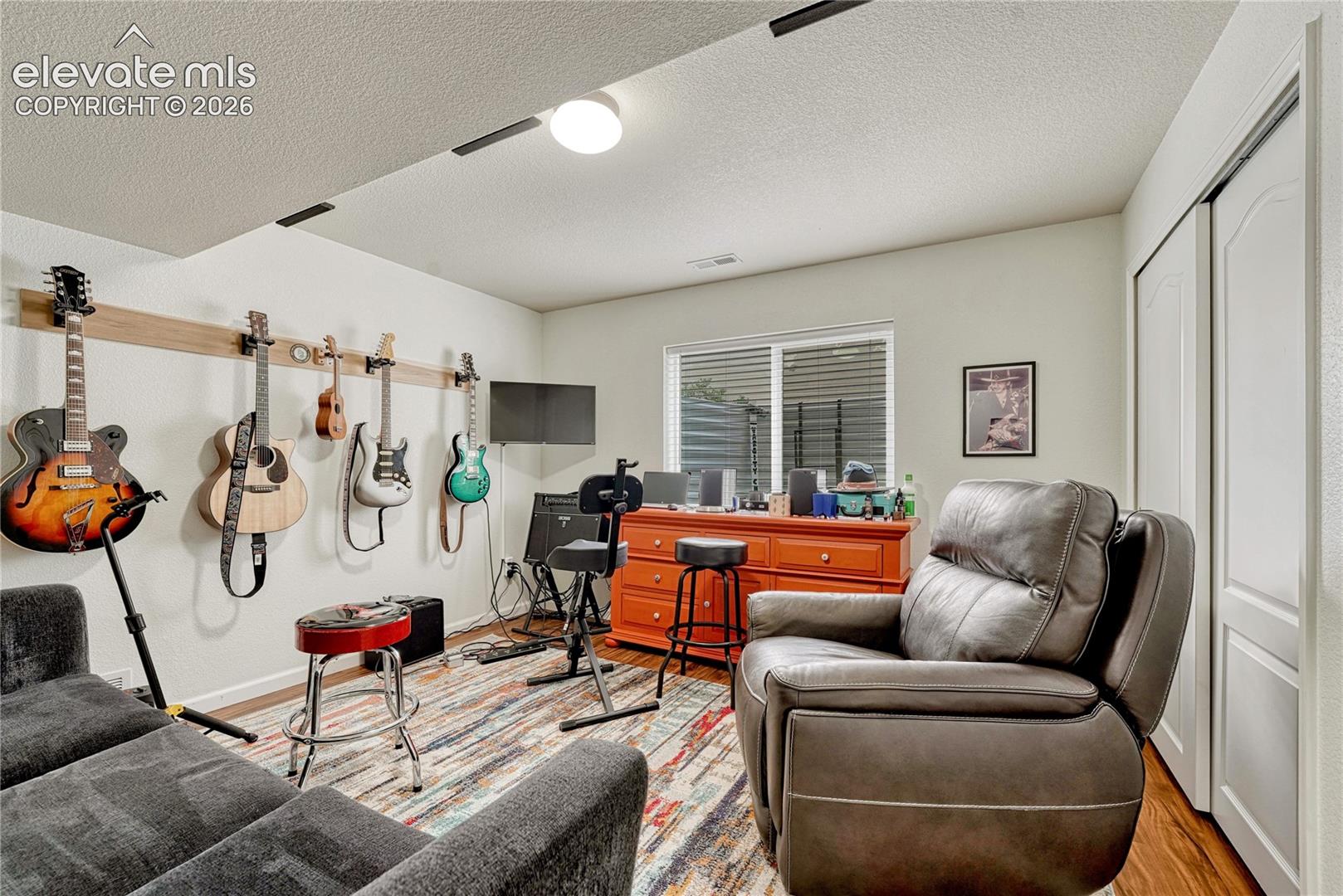 15805 Dawson Creek Drive