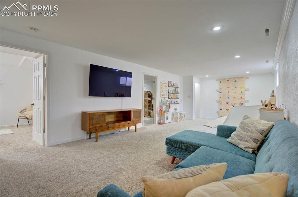 4310 Friar Lane