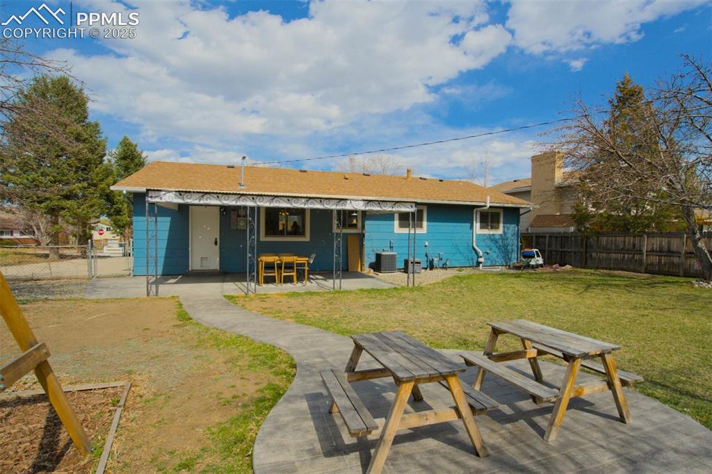 4310 Friar Lane