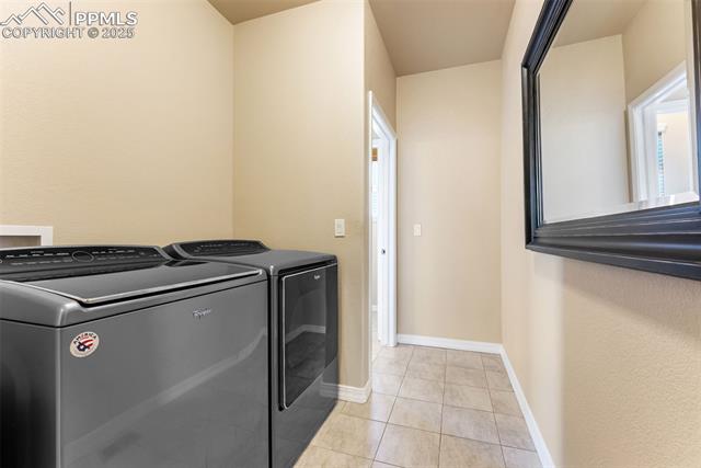 2957 Lakefront Drive