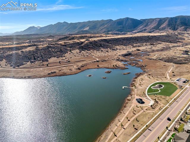 2957 Lakefront Drive