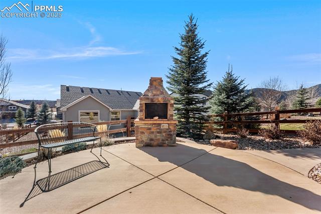 2957 Lakefront Drive