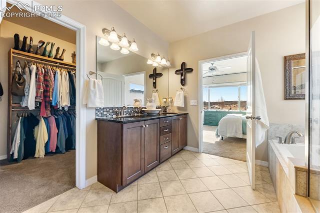 2957 Lakefront Drive