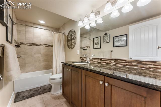 2957 Lakefront Drive