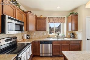 7670 Matchlock Heights