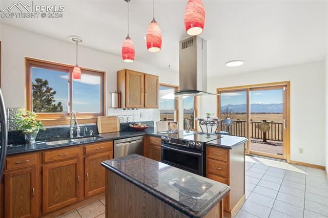 10170 TOMAHAWK Trail