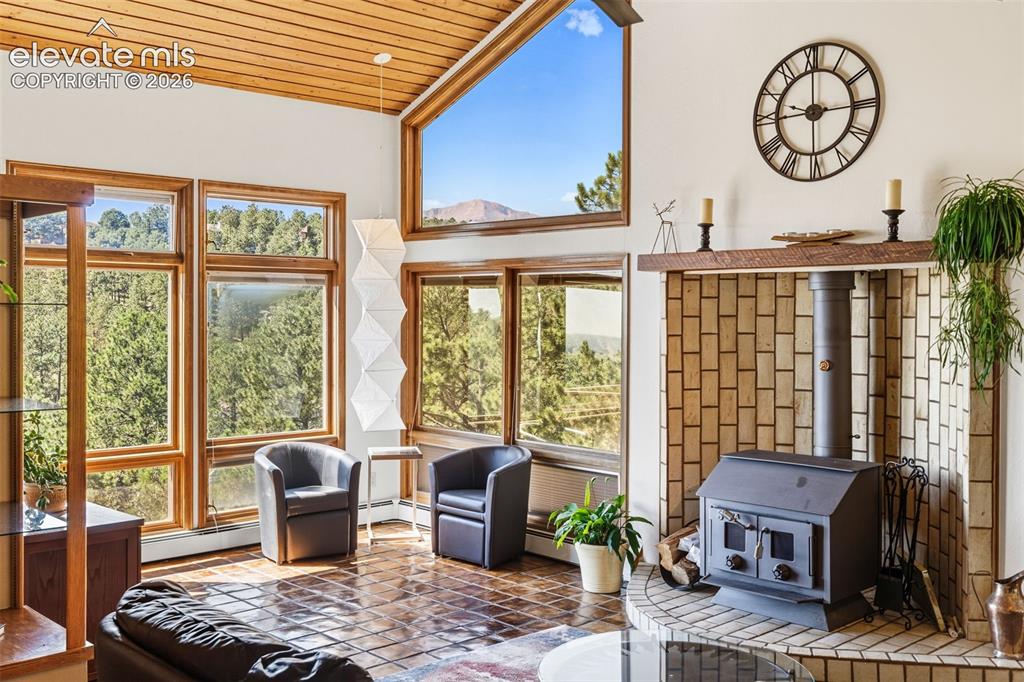 1240 Oak Hills Drive