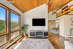 1240 Oak Hills Drive