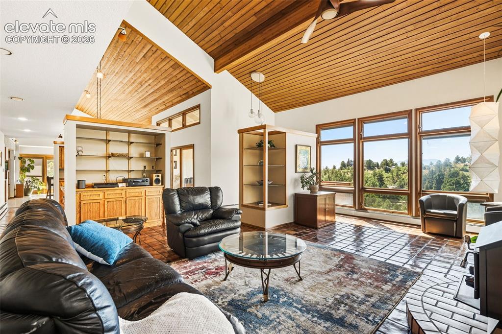 1240 Oak Hills Drive
