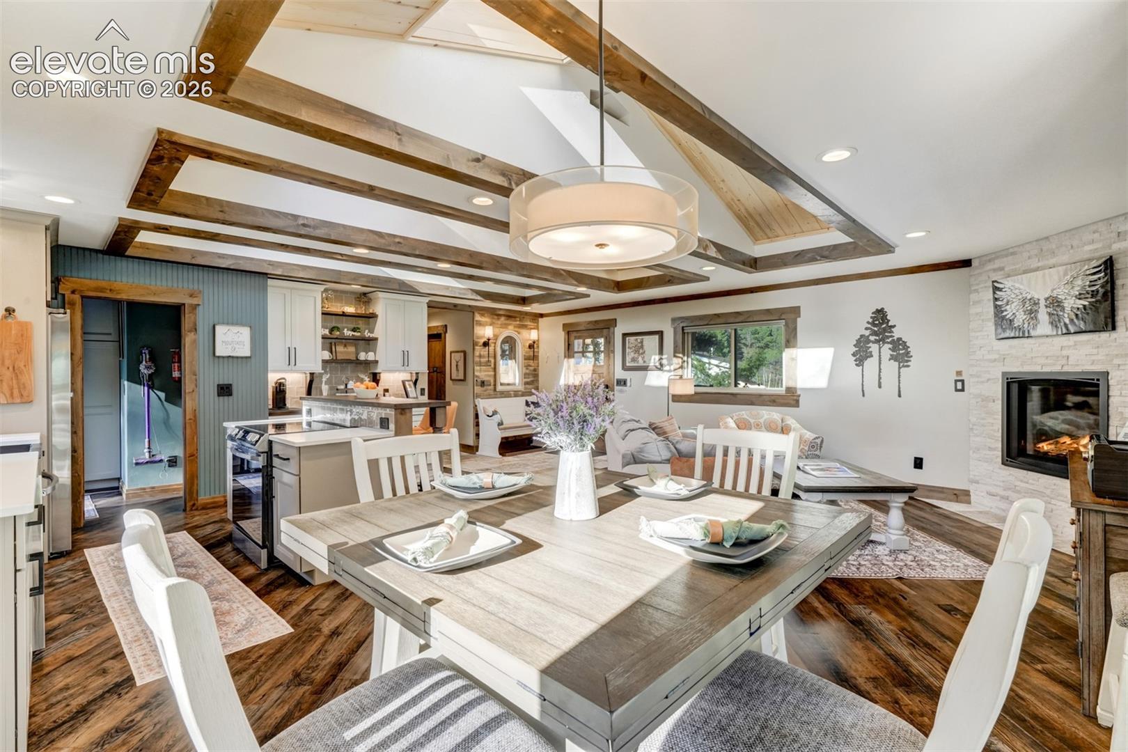 1460 Coyote Trail